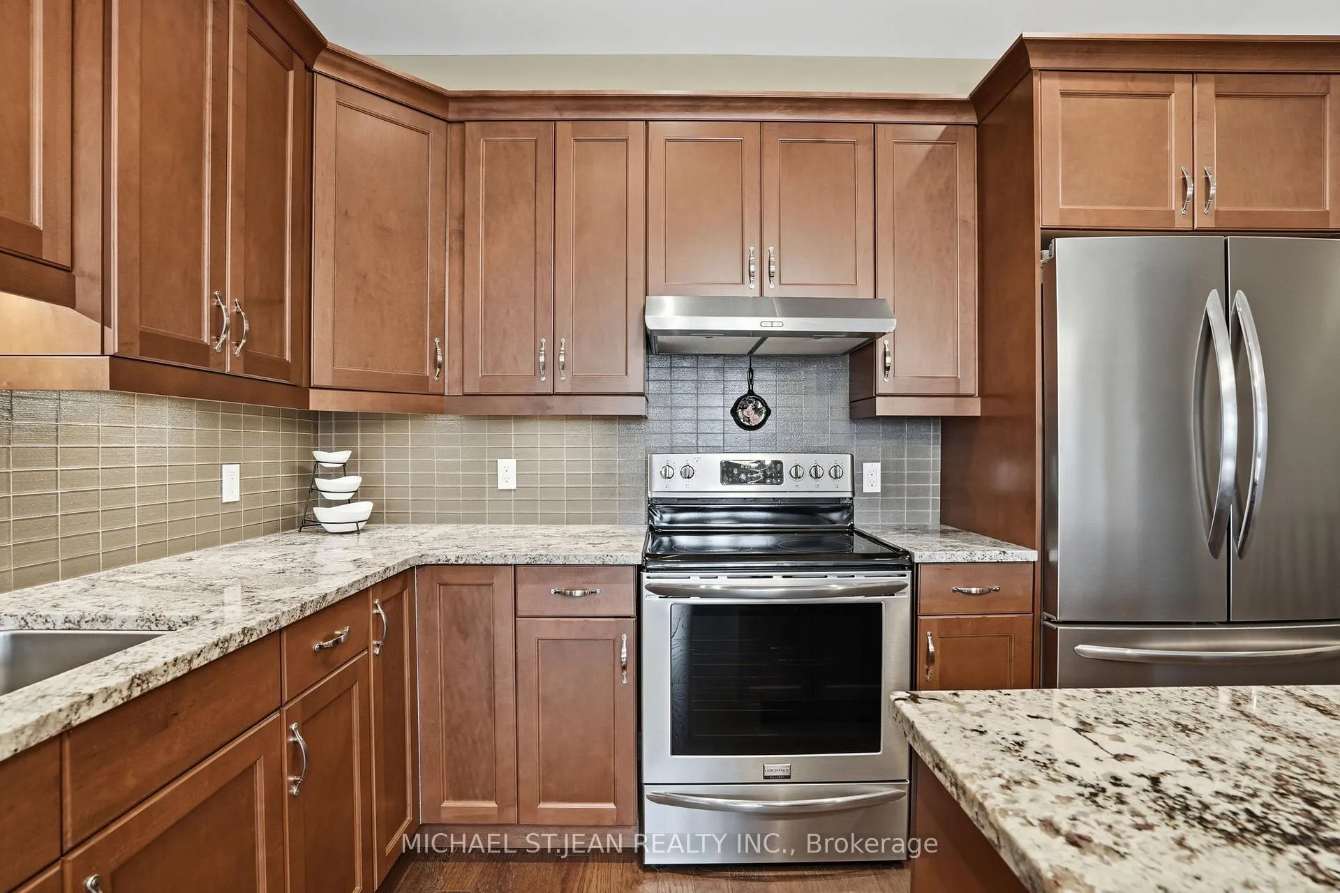 Photo 8 of Unit 8, 215 Vansickle Road, St. Catharines, Rykert/Vansickle — HOMEH