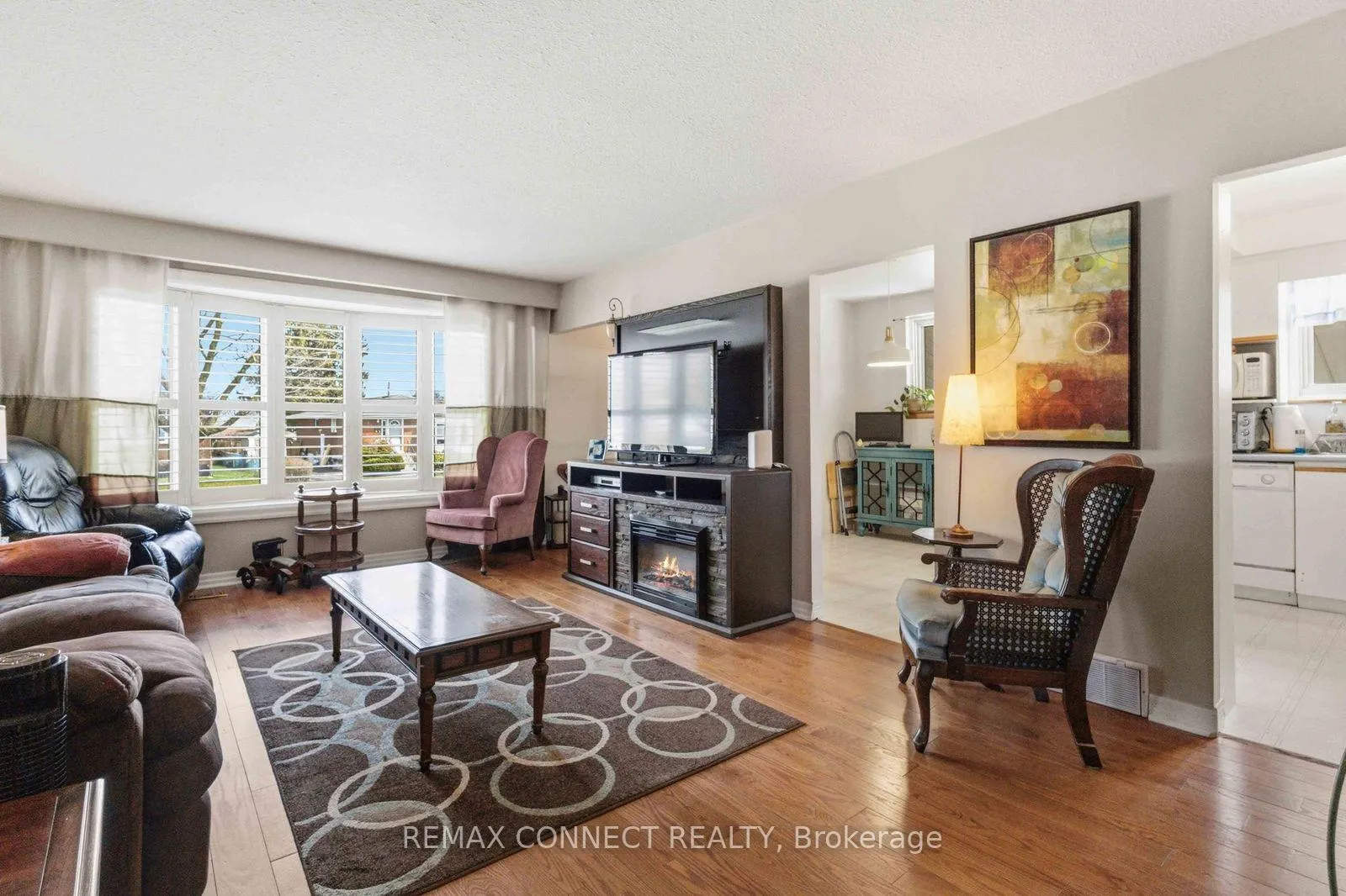 Photo 5 of 22 Turnbull Road, Ajax, South East — HOMEH