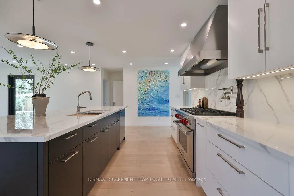 Photo 7 of 319 Goodram Drive, Burlington, Shoreacres — HOMEH
