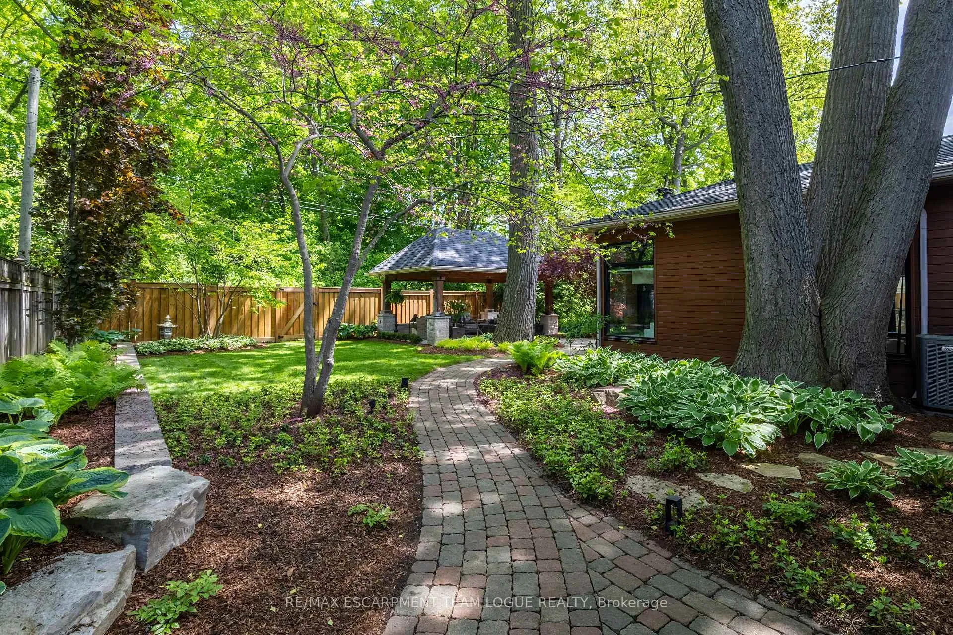 Photo 37 of 319 Goodram Drive, Burlington, Shoreacres — HOMEH