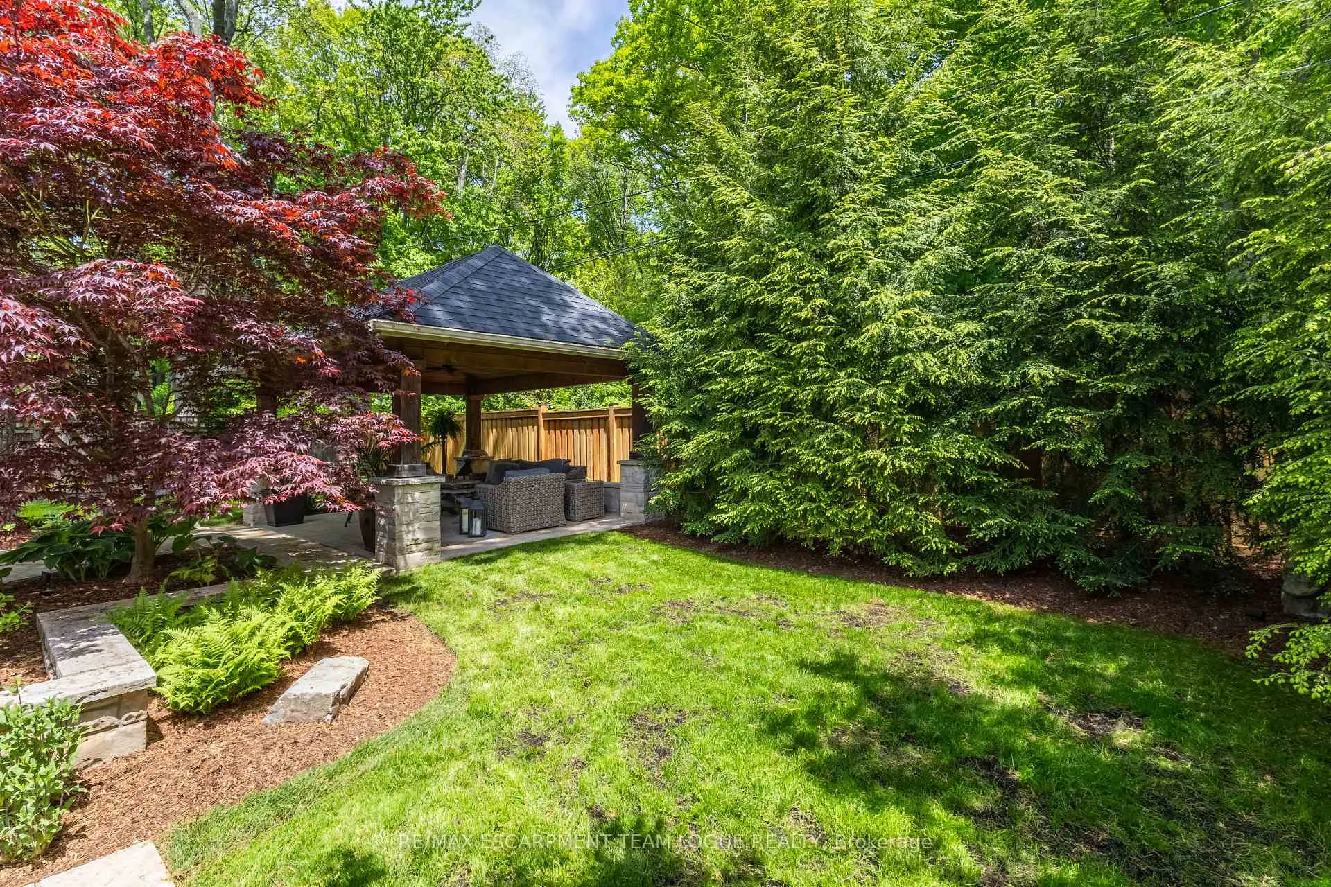 Photo 42 of 319 Goodram Drive, Burlington, Shoreacres — HOMEH