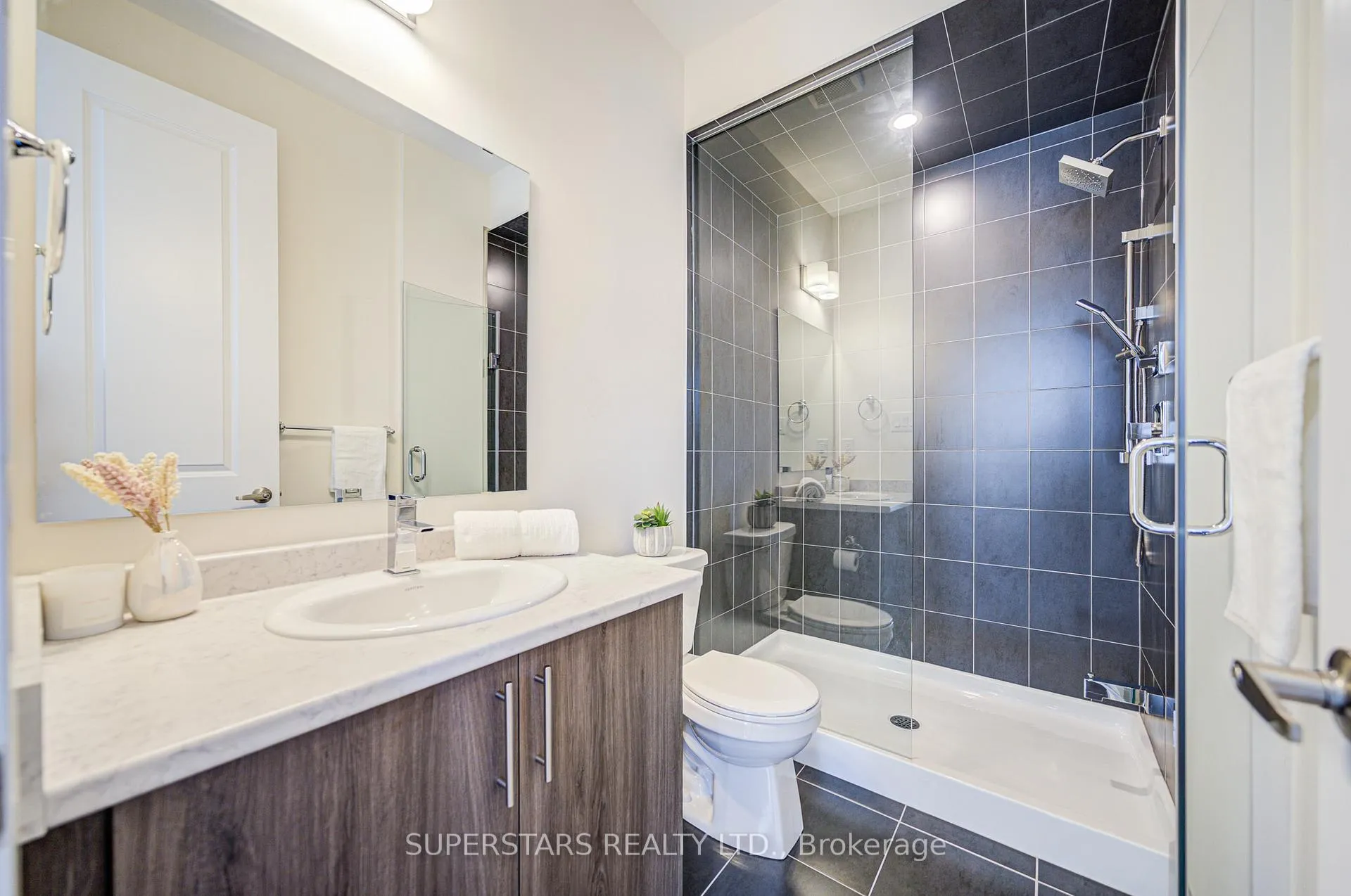 Photo 24 of 100 Stauffer Crescent, Markham, Cornell — HOMEH