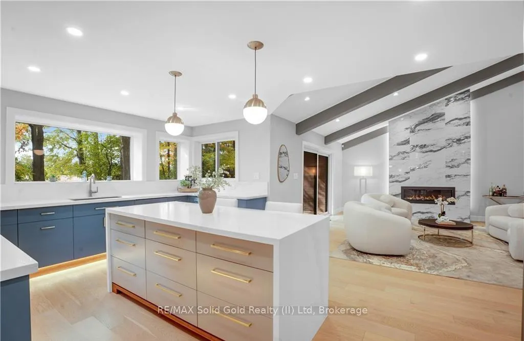 Photo 9 of 239 Corrie Crescent, Waterloo, Lakeshore Village — HOMEH