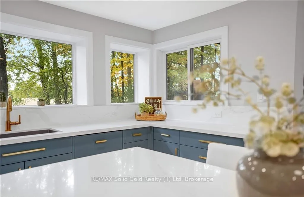 Photo 10 of 239 Corrie Crescent, Waterloo, Lakeshore Village — HOMEH