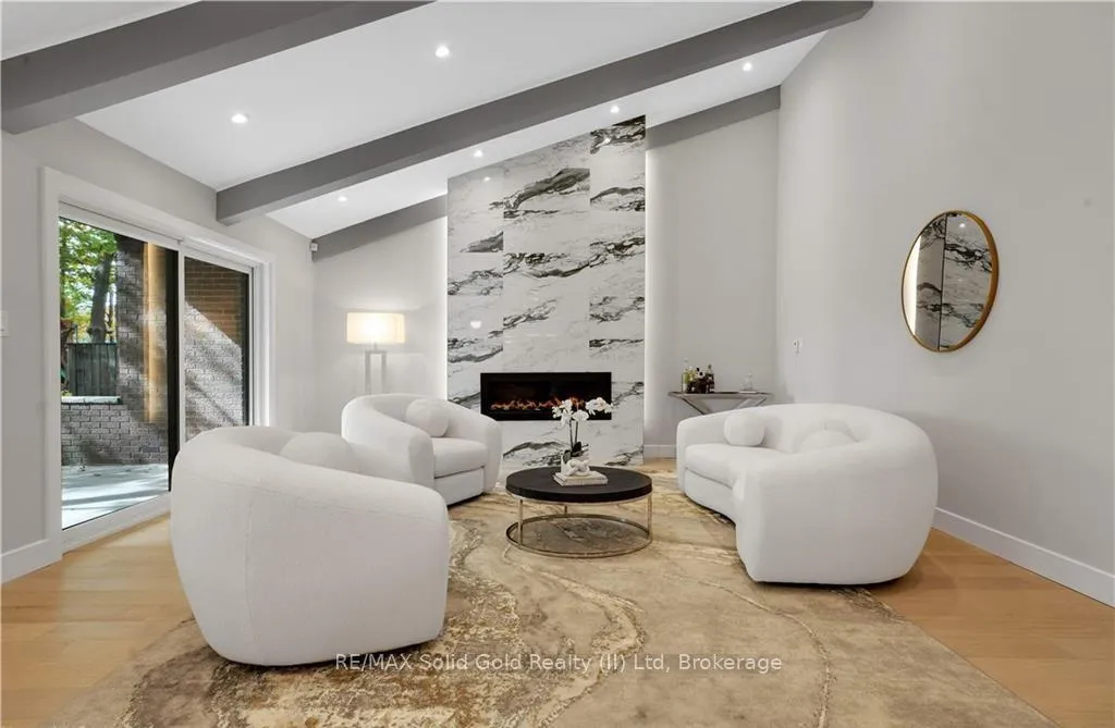 Photo 16 of 239 Corrie Crescent, Waterloo, Lakeshore Village — HOMEH