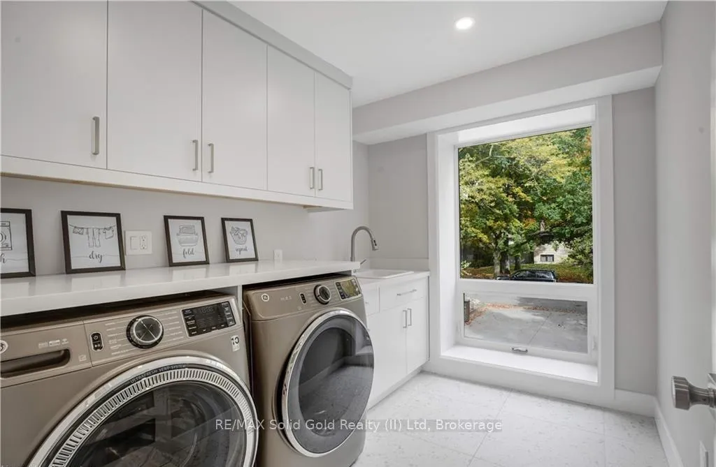 Photo 20 of 239 Corrie Crescent, Waterloo, Lakeshore Village — HOMEH