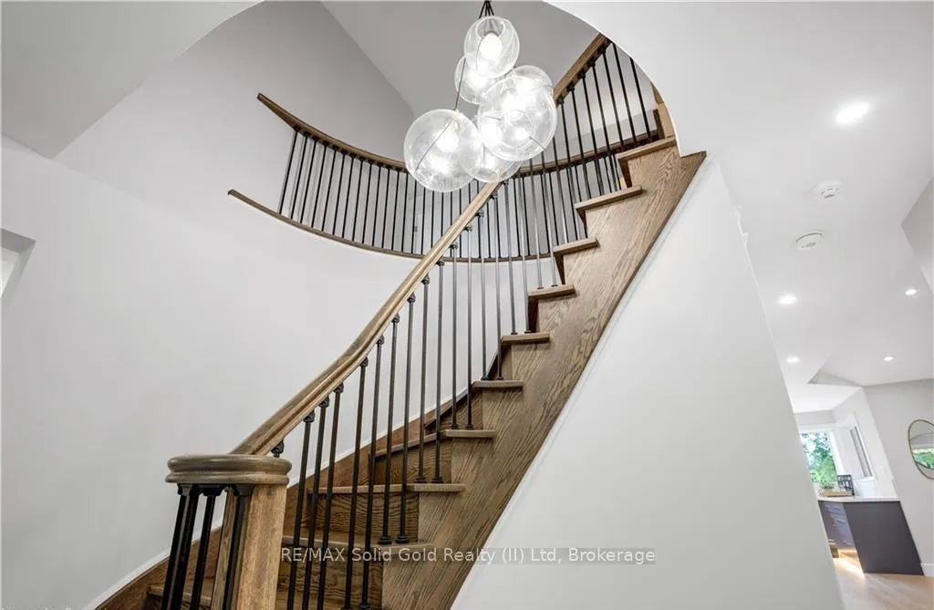 Photo 23 of 239 Corrie Crescent, Waterloo, Lakeshore Village — HOMEH