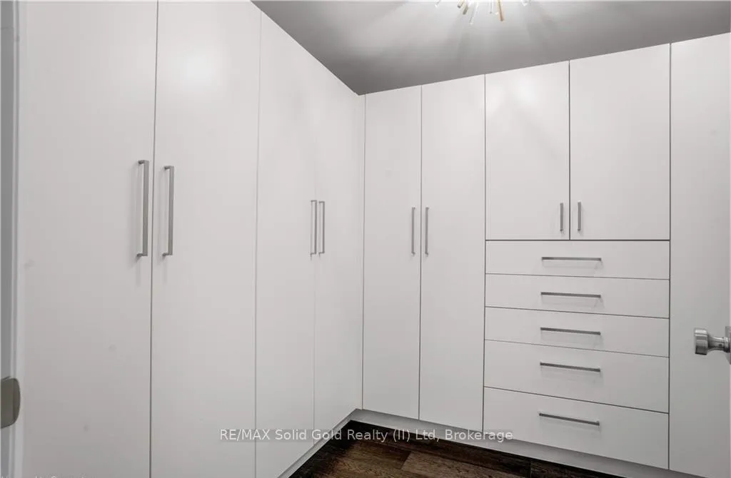 Photo 33 of 239 Corrie Crescent, Waterloo, Lakeshore Village — HOMEH