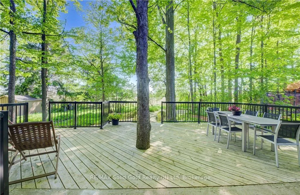 Photo 44 of 239 Corrie Crescent, Waterloo, Lakeshore Village — HOMEH