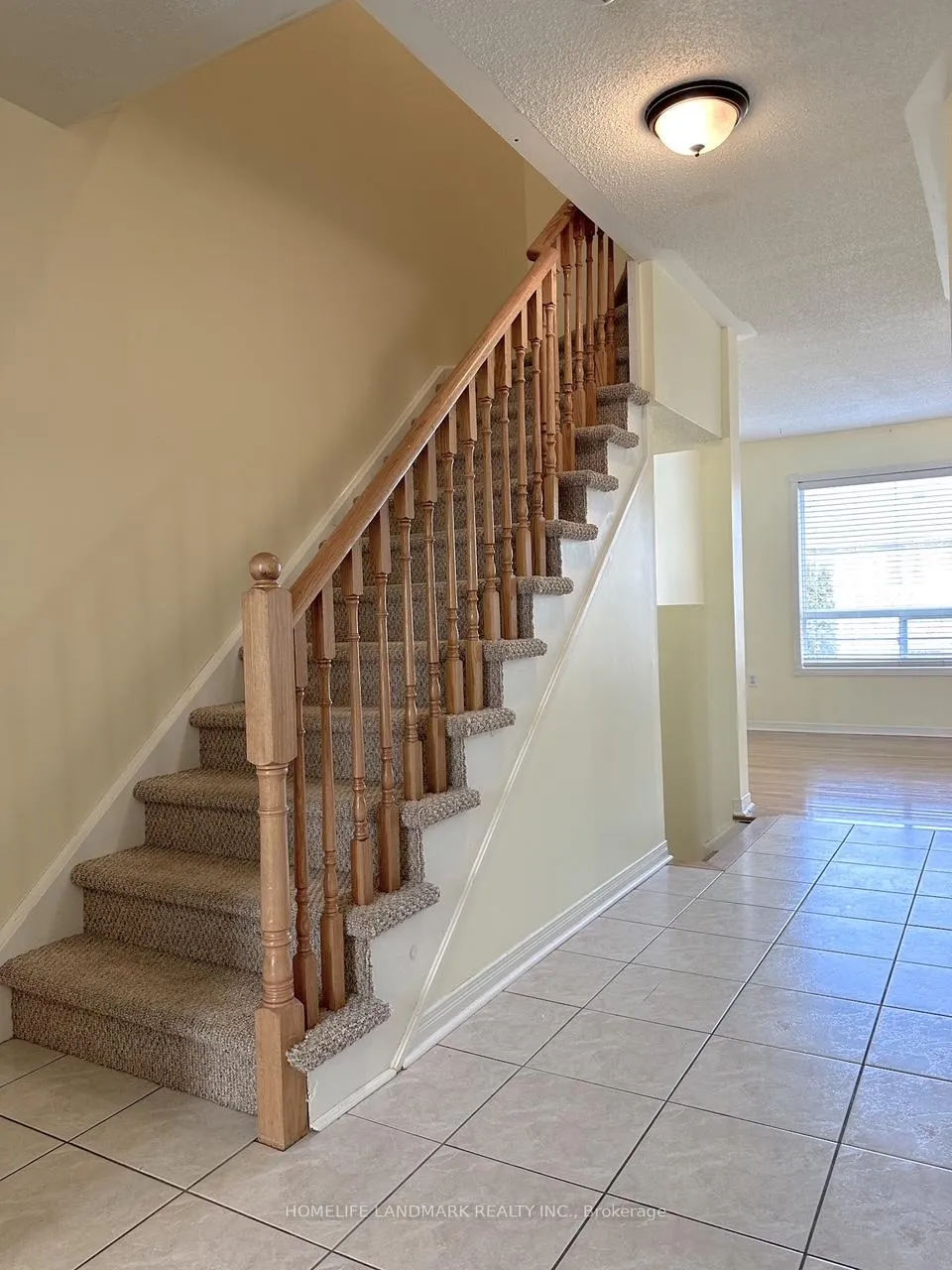 Photo 5 of 24 Crittenden Drive, Georgina, Keswick South — HOMEH