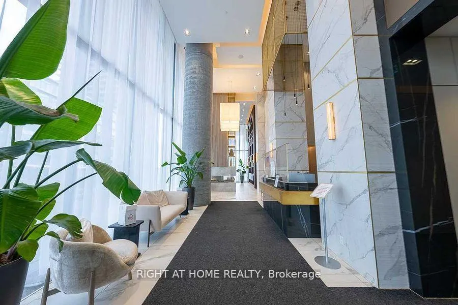 Photo 5 of Unit 307, 950 Portage Parkway, Vaughan, Vaughan Corporate Centre — HOMEH