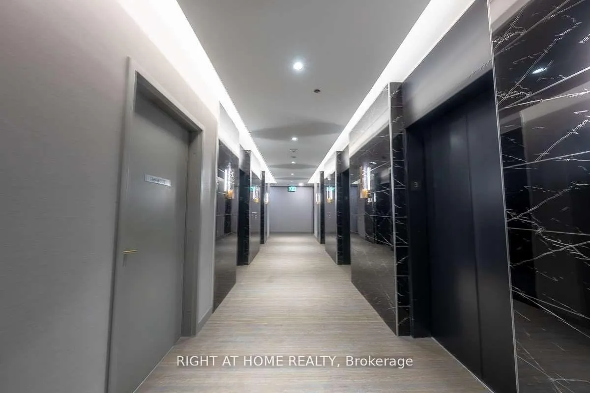 Photo 7 of Unit 307, 950 Portage Parkway, Vaughan, Vaughan Corporate Centre — HOMEH