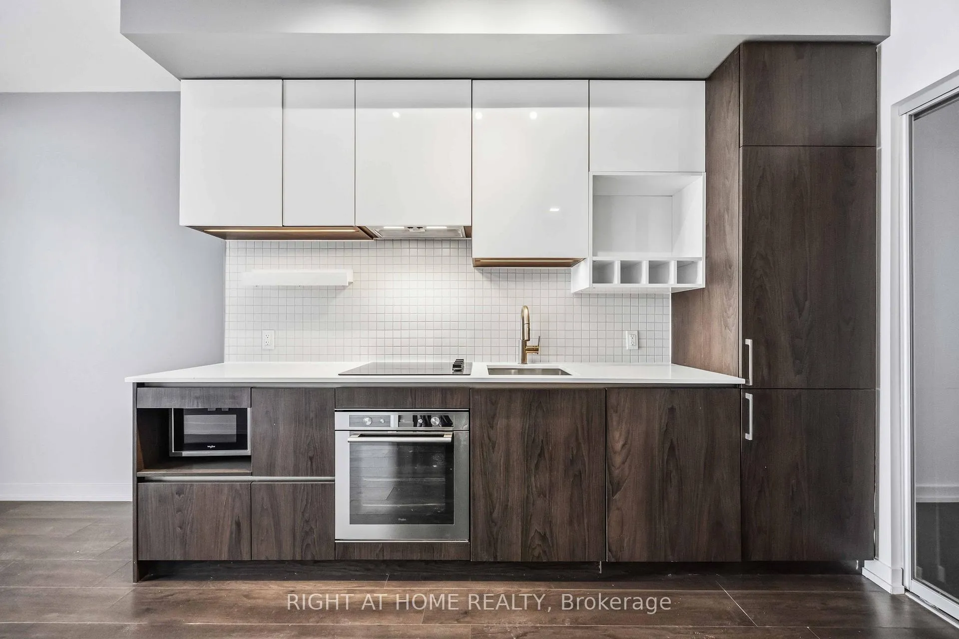 Photo 19 of Unit 307, 950 Portage Parkway, Vaughan, Vaughan Corporate Centre — HOMEH