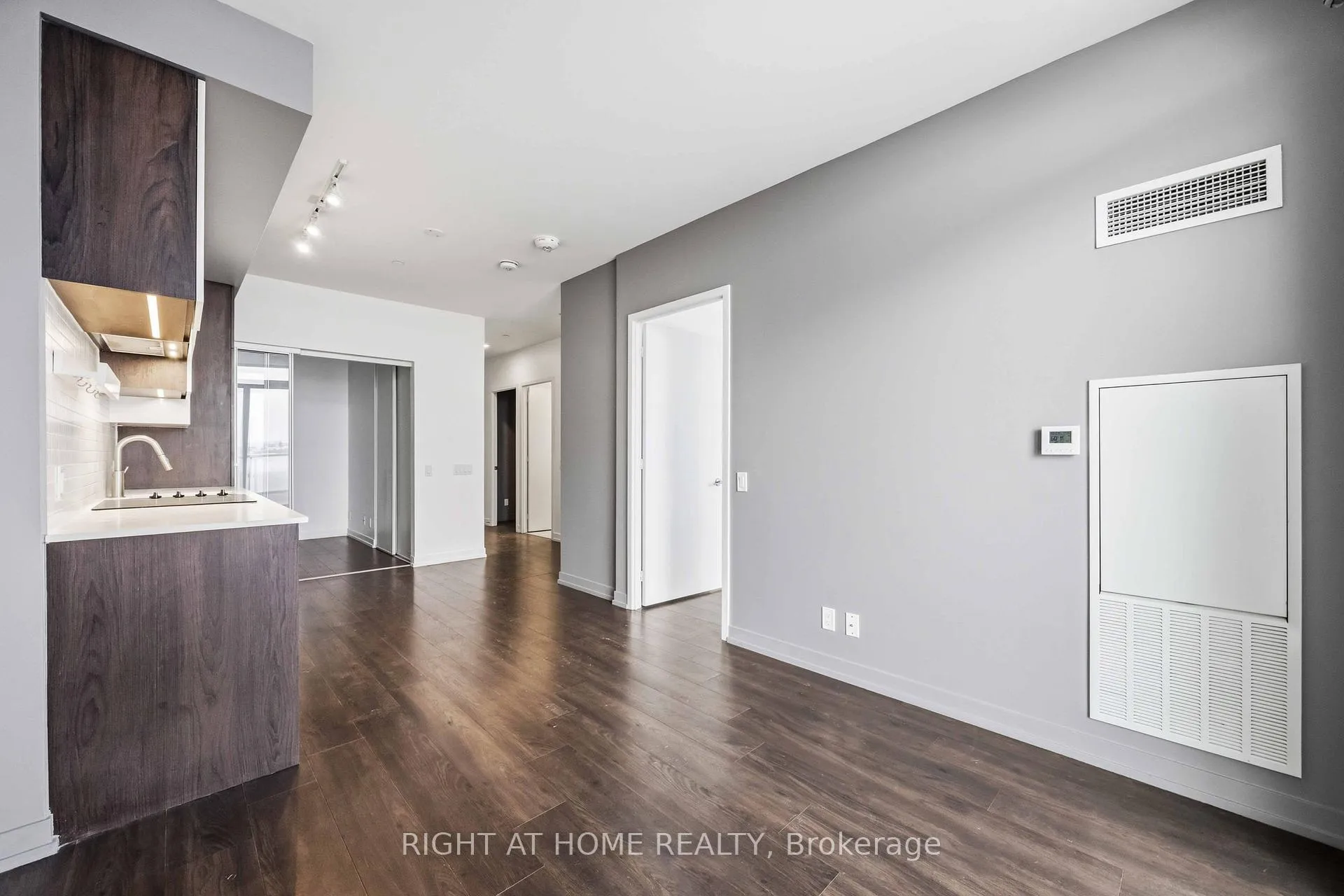 Photo 20 of Unit 307, 950 Portage Parkway, Vaughan, Vaughan Corporate Centre — HOMEH