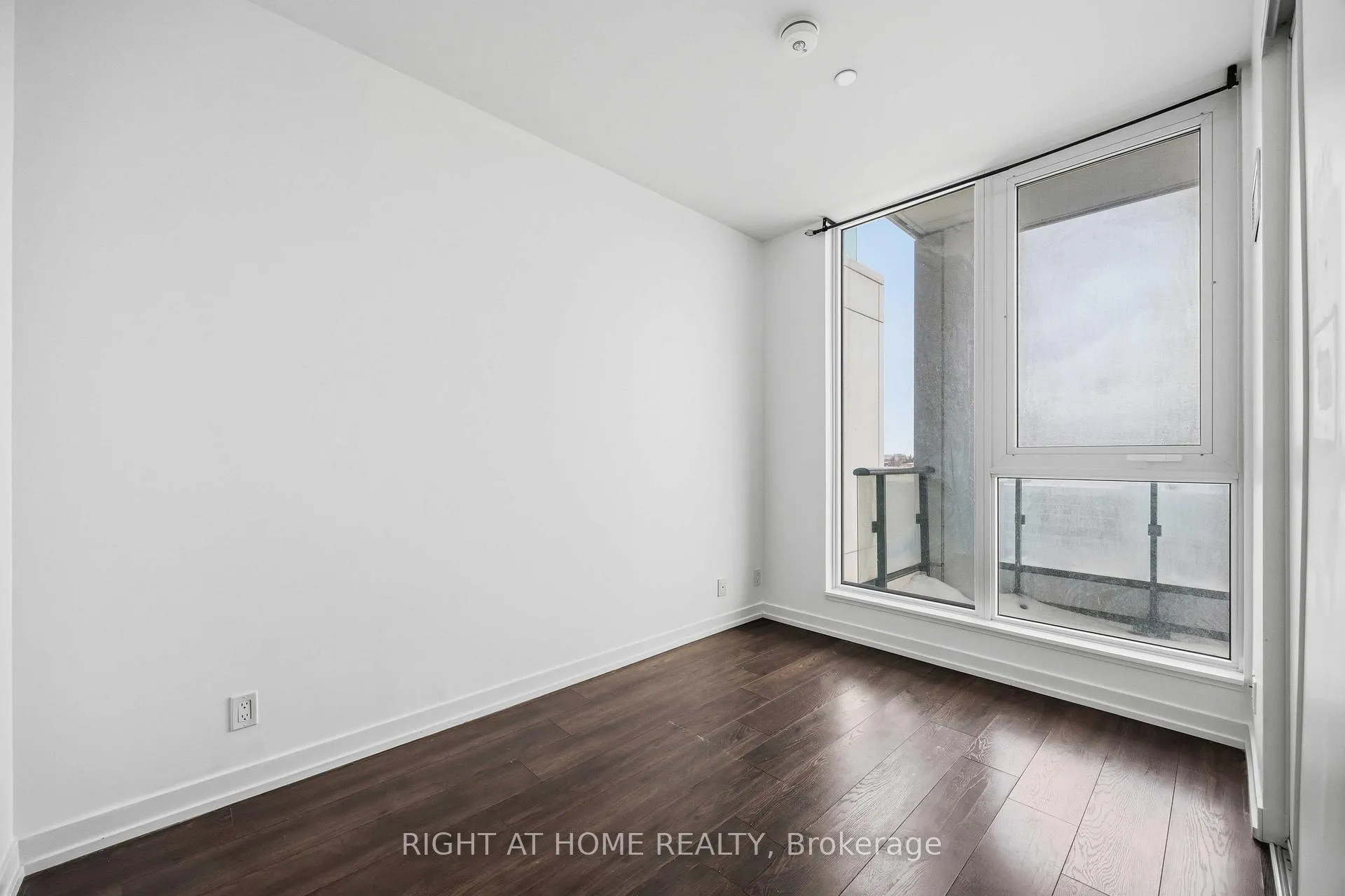 Photo 23 of Unit 307, 950 Portage Parkway, Vaughan, Vaughan Corporate Centre — HOMEH