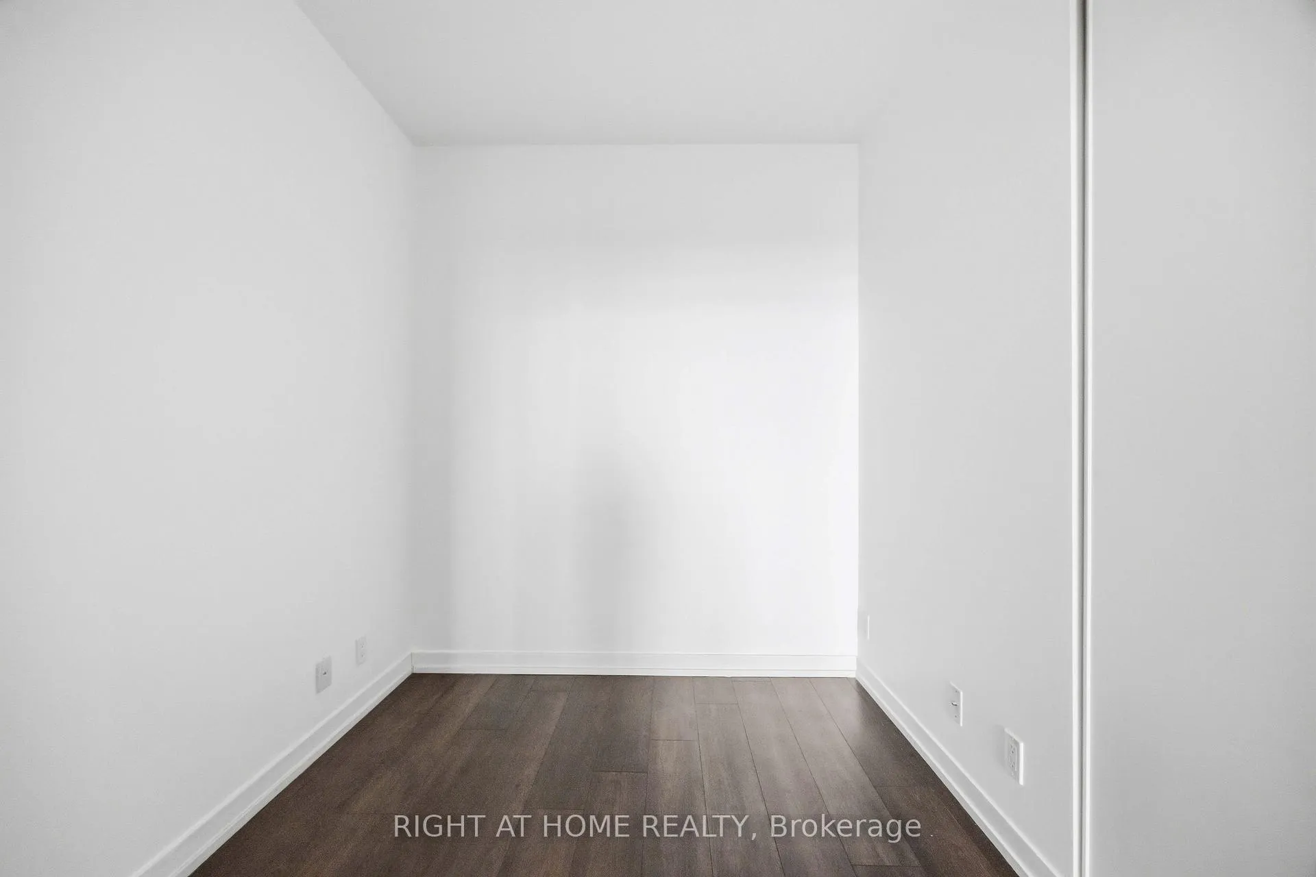 Photo 29 of Unit 307, 950 Portage Parkway, Vaughan, Vaughan Corporate Centre — HOMEH