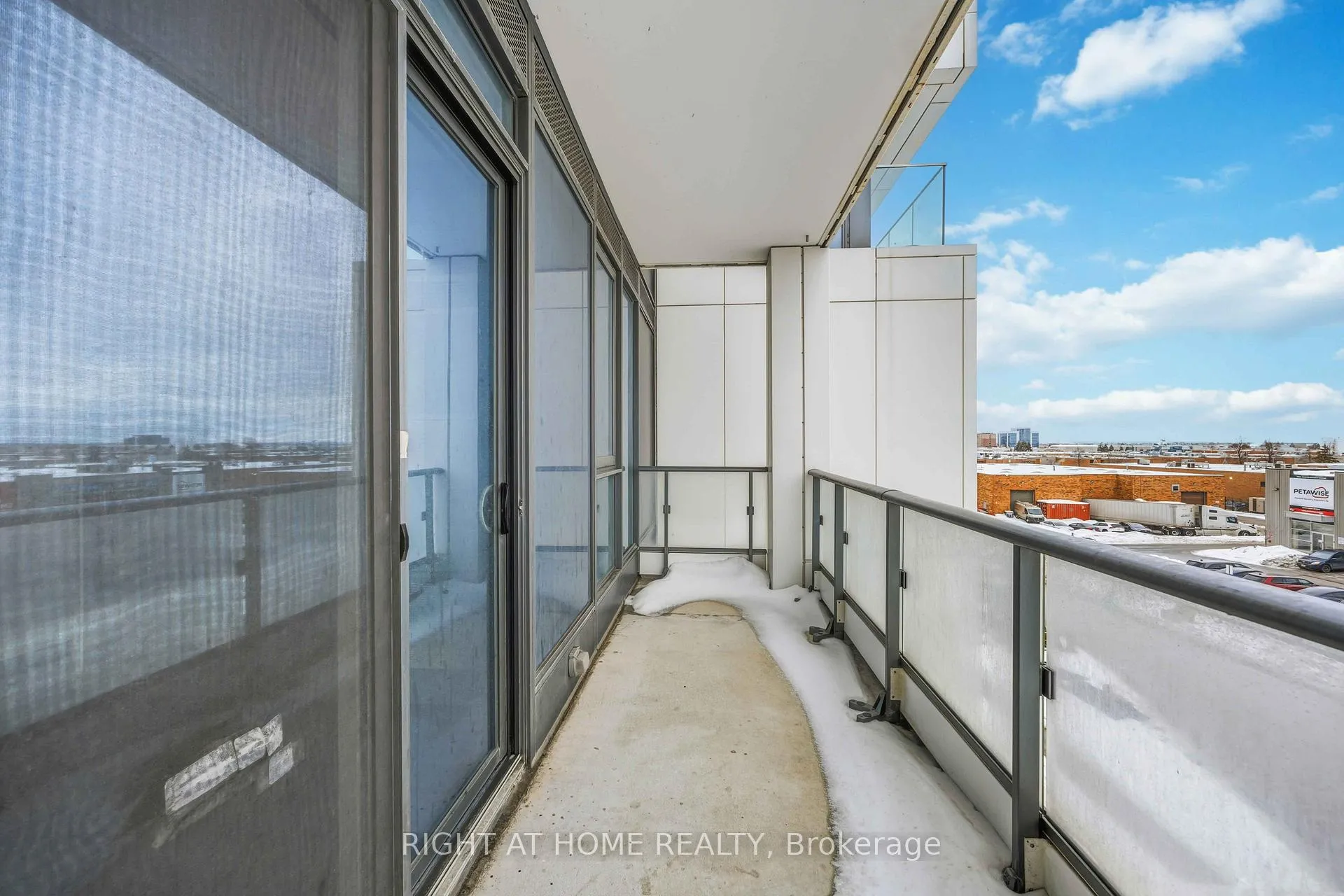 Photo 36 of Unit 307, 950 Portage Parkway, Vaughan, Vaughan Corporate Centre — HOMEH