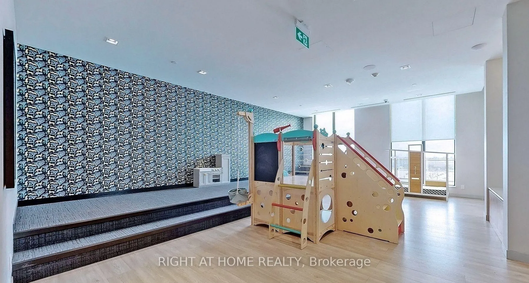 Photo 41 of Unit 307, 950 Portage Parkway, Vaughan, Vaughan Corporate Centre — HOMEH
