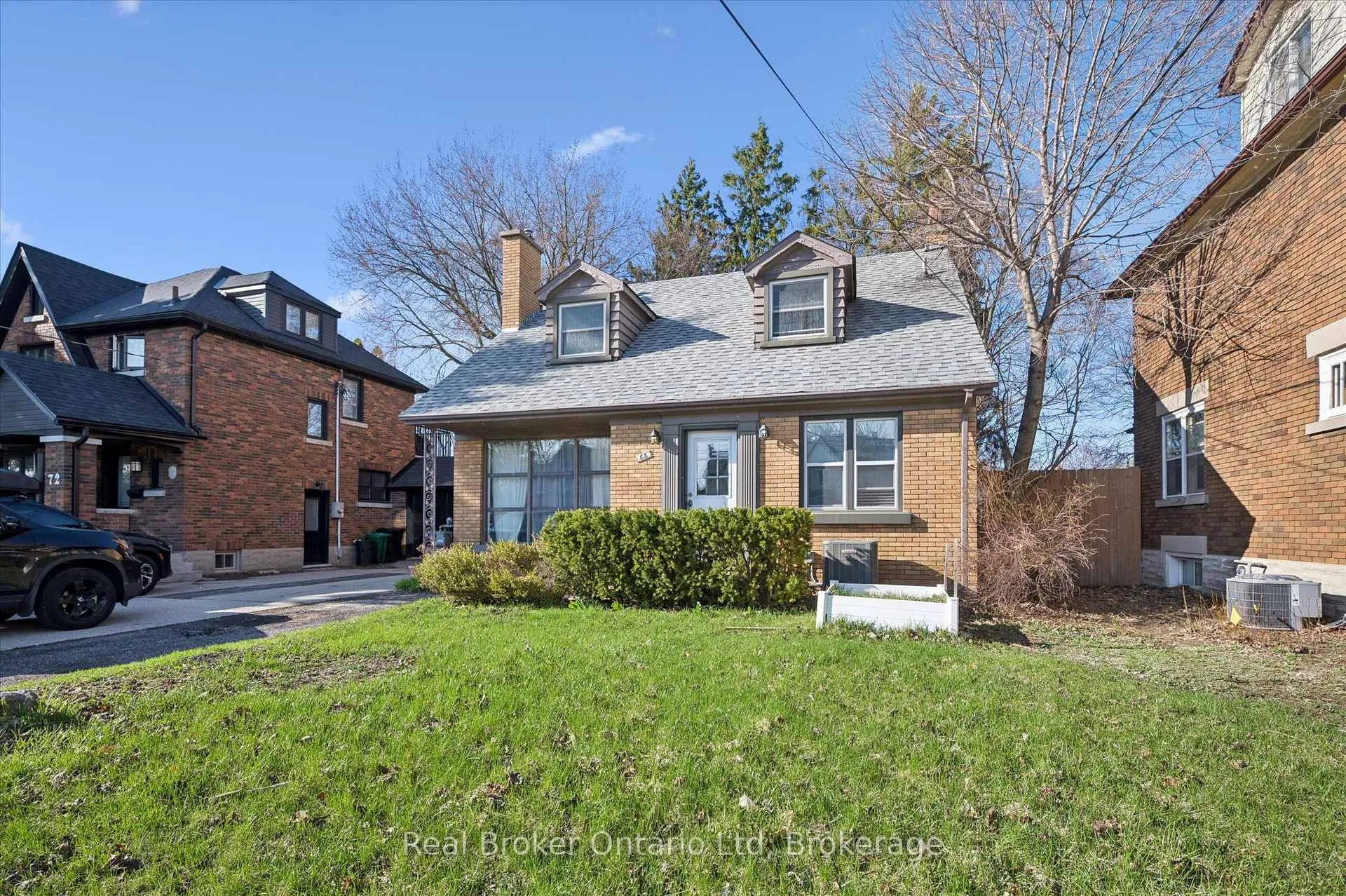 Photo 2 of Unit Upper, 68 Highland Road W, Kitchener, Victoria Park — HOMEH