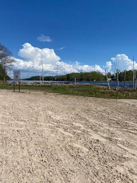 Photo 9 of 1851 Inverlochy Road, Carling — HOMEH