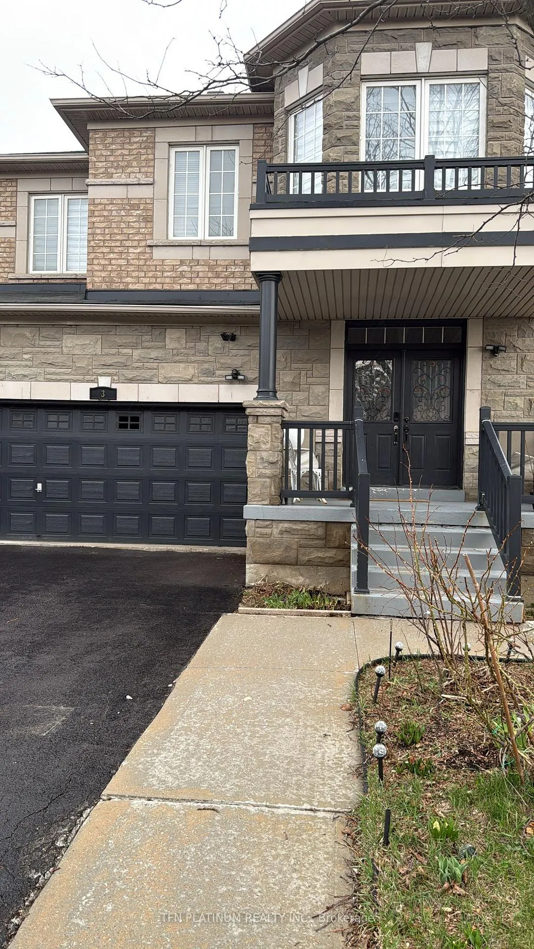Photo 2 of 3 Beckenham Road, Brampton, Bram East — HOMEH