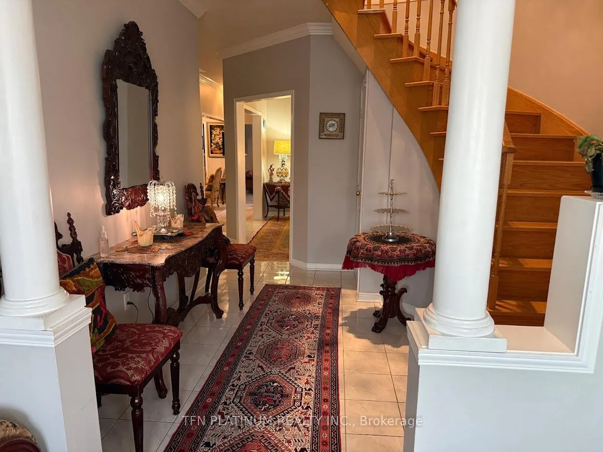 Photo 4 of 3 Beckenham Road, Brampton, Bram East — HOMEH