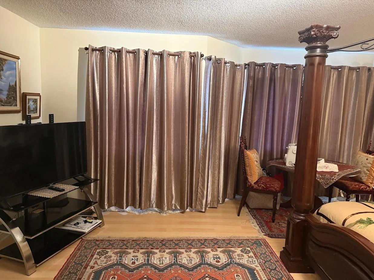 Photo 22 of 3 Beckenham Road, Brampton, Bram East — HOMEH