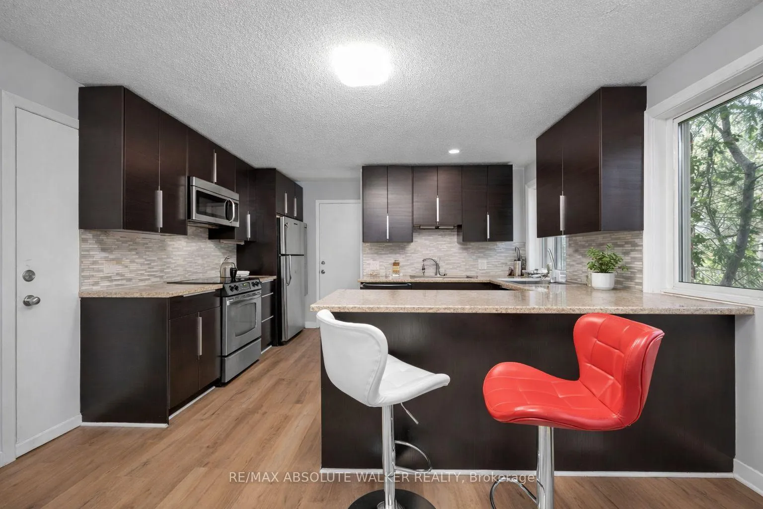 Photo 4 of 375 St. Denis Street, Ottawa, Vanier — HOMEH
