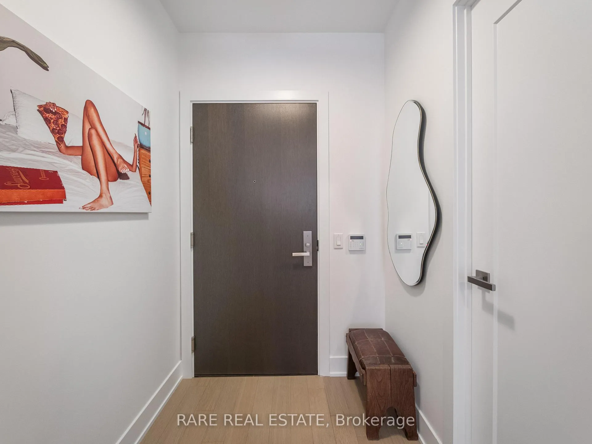 Photo 2 of Unit 209, 6 Jackes Avenue, Toronto, Rosedale-Moore Park — HOMEH