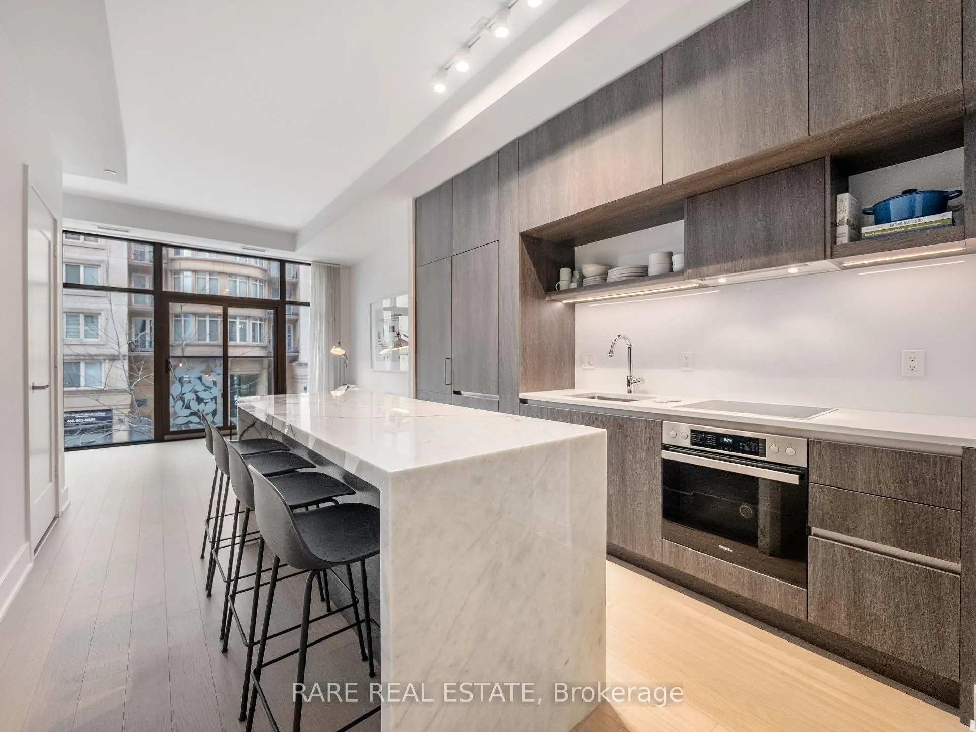 Photo 3 of Unit 209, 6 Jackes Avenue, Toronto, Rosedale-Moore Park — HOMEH