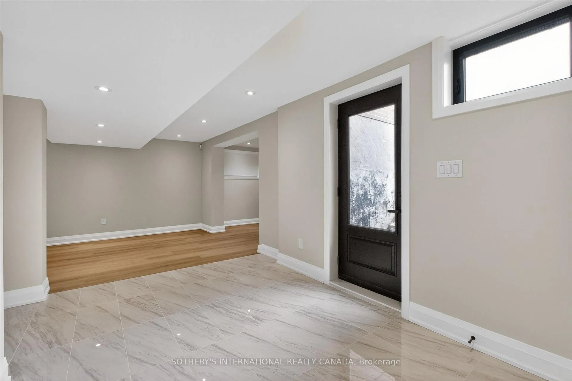 Photo 21 of 33 Lancer Drive, Vaughan, Maple — HOMEH