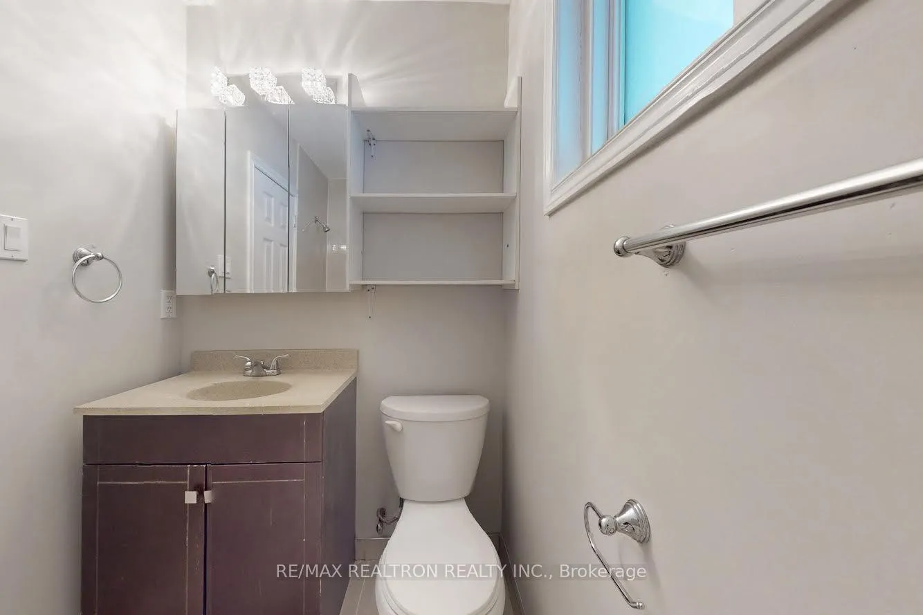 Photo 10 of 34 Orton Park Road, Scarborough, Woburn — HOMEH