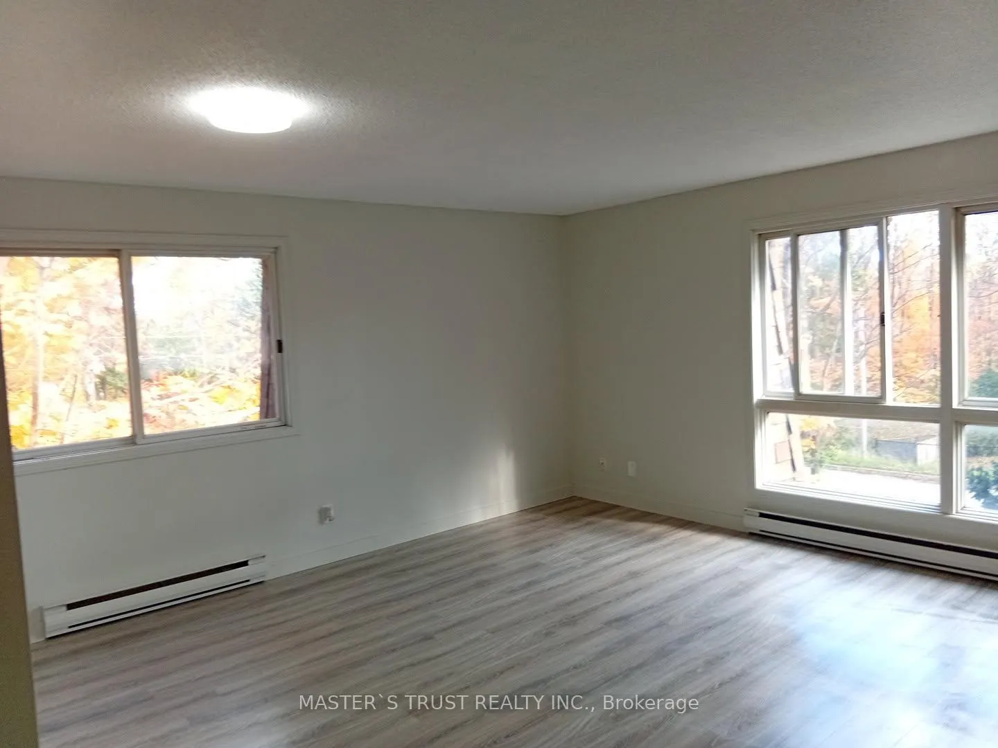 Photo 7 of Unit 4, 190 Borland Street E, Orillia — HOMEH