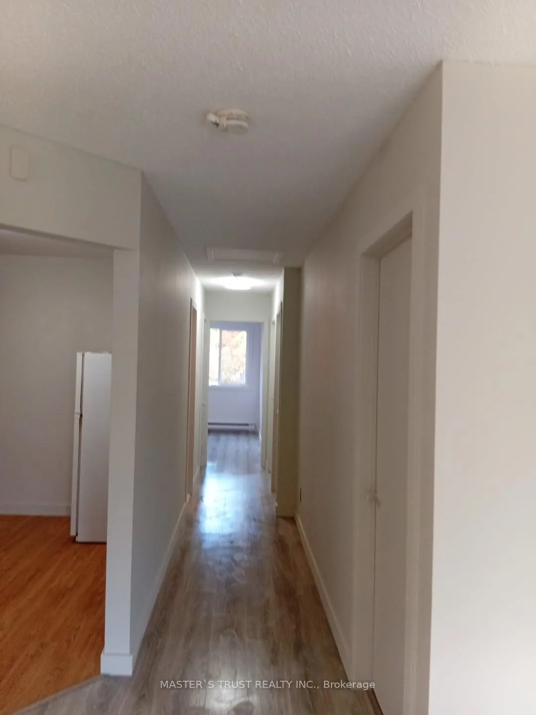 Photo 10 of Unit 4, 190 Borland Street E, Orillia — HOMEH