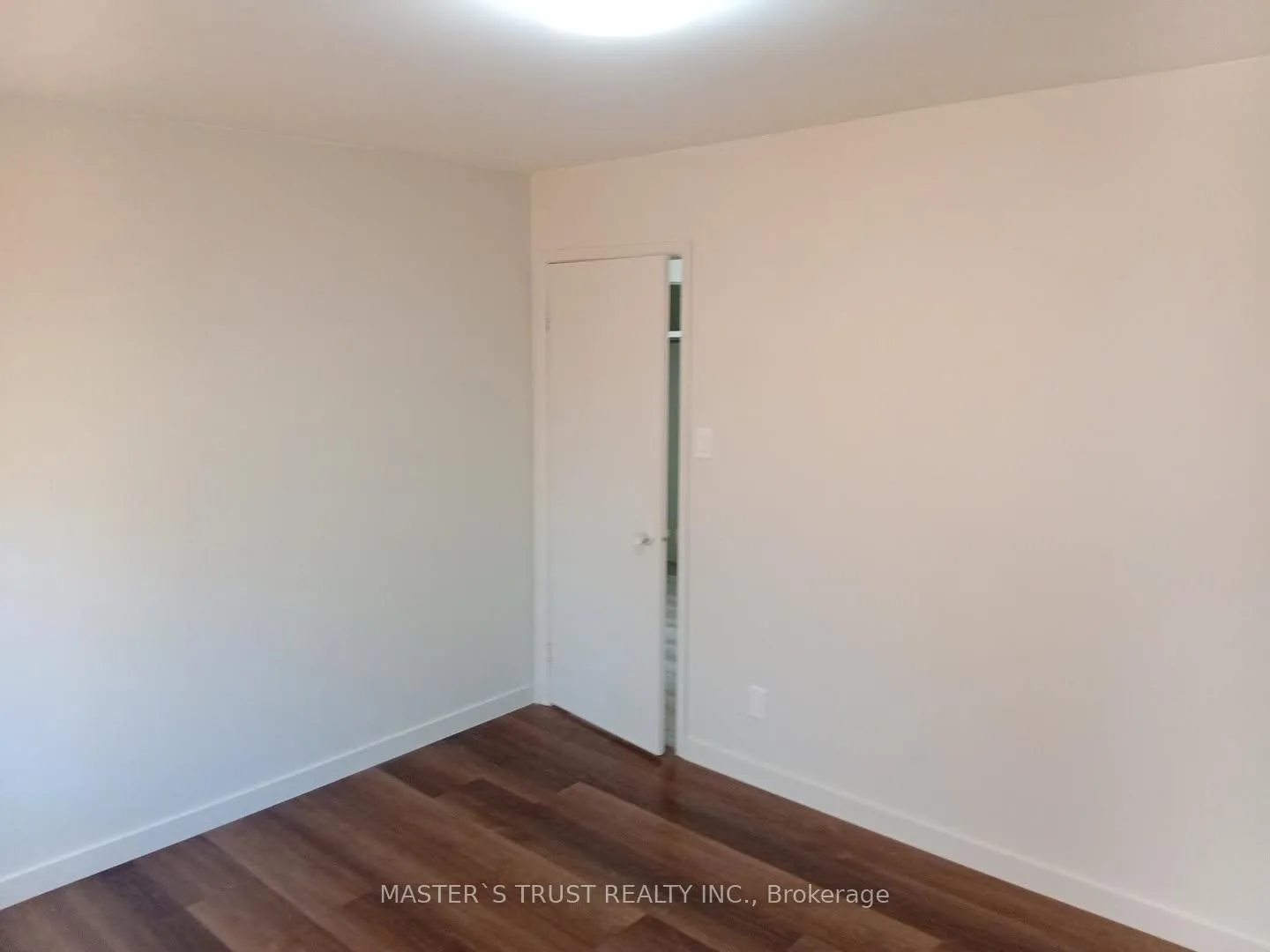 Photo 12 of Unit 4, 190 Borland Street E, Orillia — HOMEH