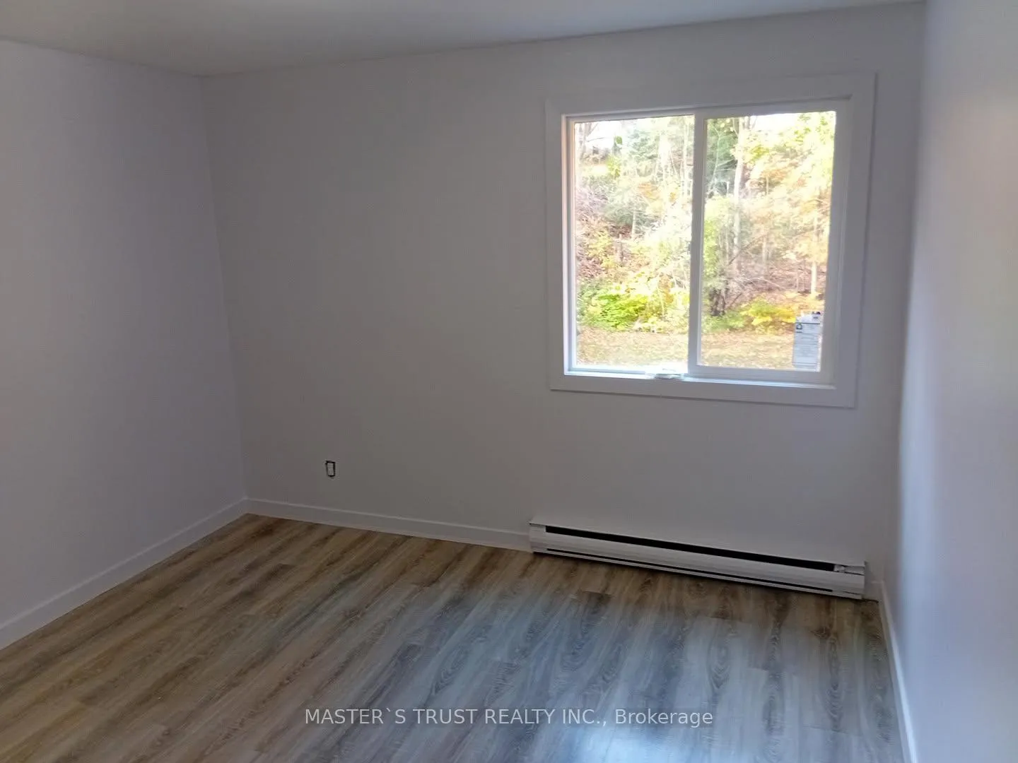 Photo 15 of Unit 4, 190 Borland Street E, Orillia — HOMEH