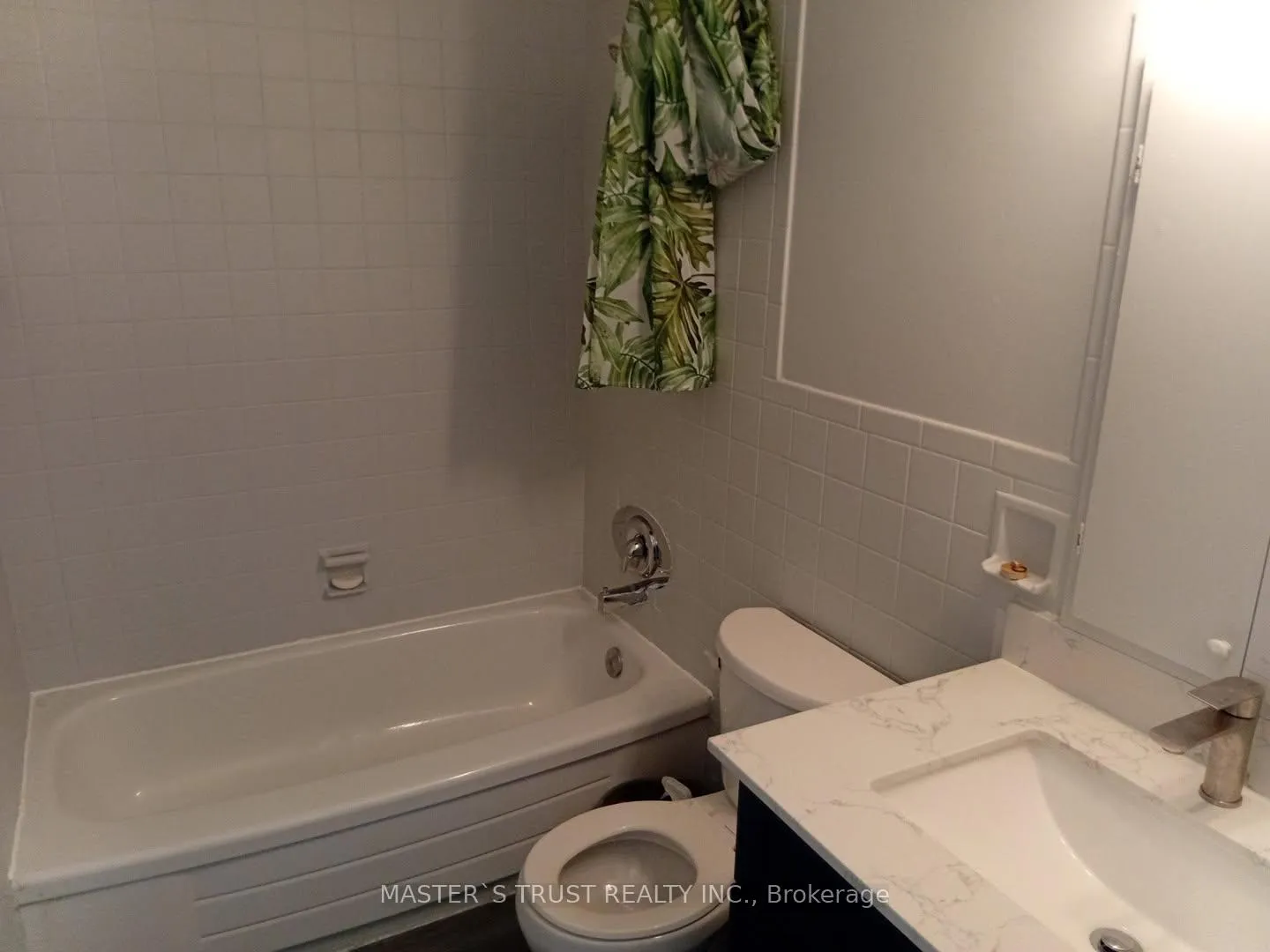Photo 17 of Unit 4, 190 Borland Street E, Orillia — HOMEH