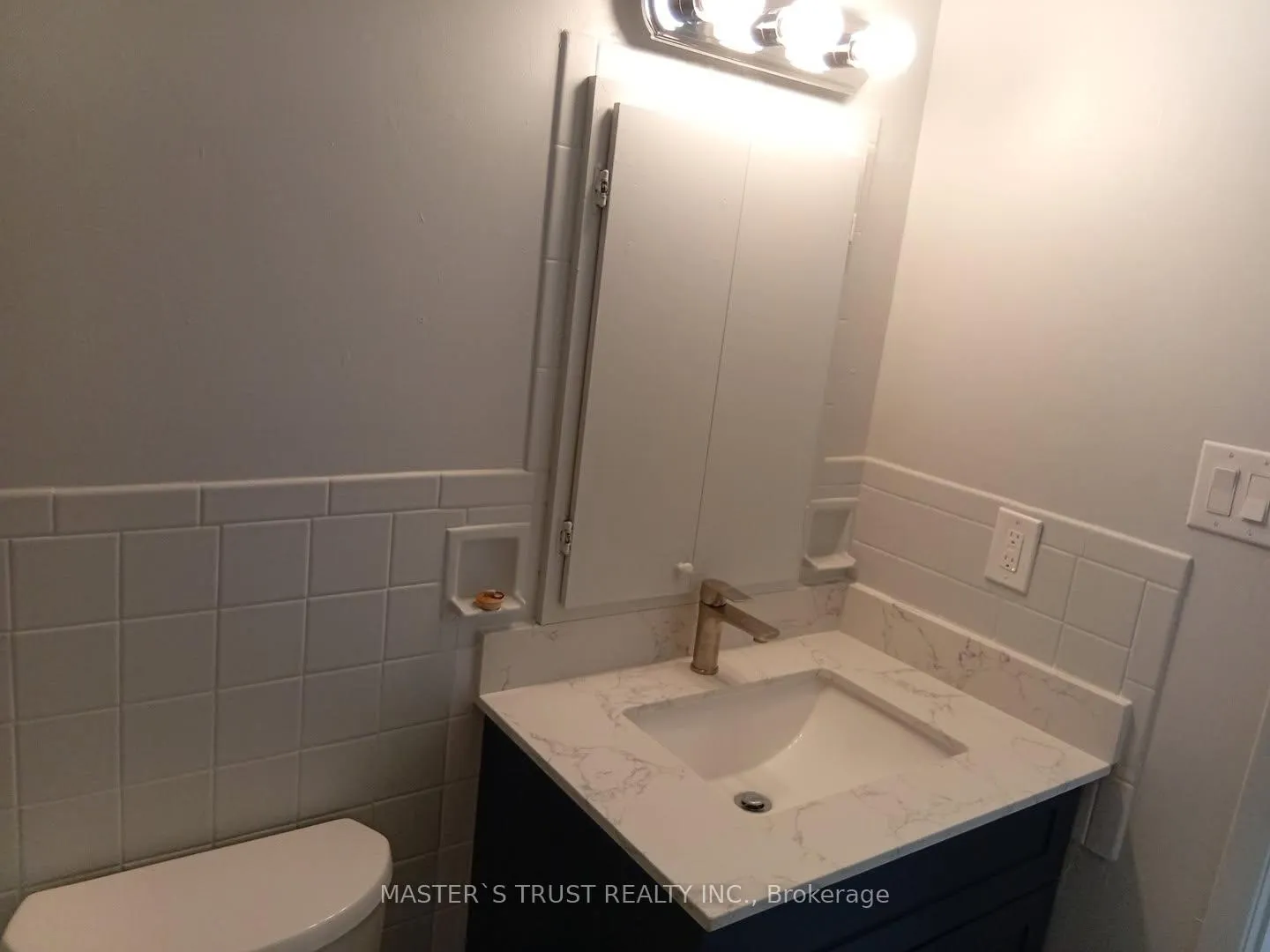 Photo 18 of Unit 4, 190 Borland Street E, Orillia — HOMEH