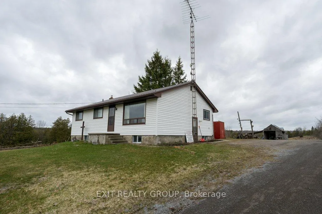 Photo 24 of 755 Naphan Road, Tyendinaga, Tyendinaga Township — HOMEH