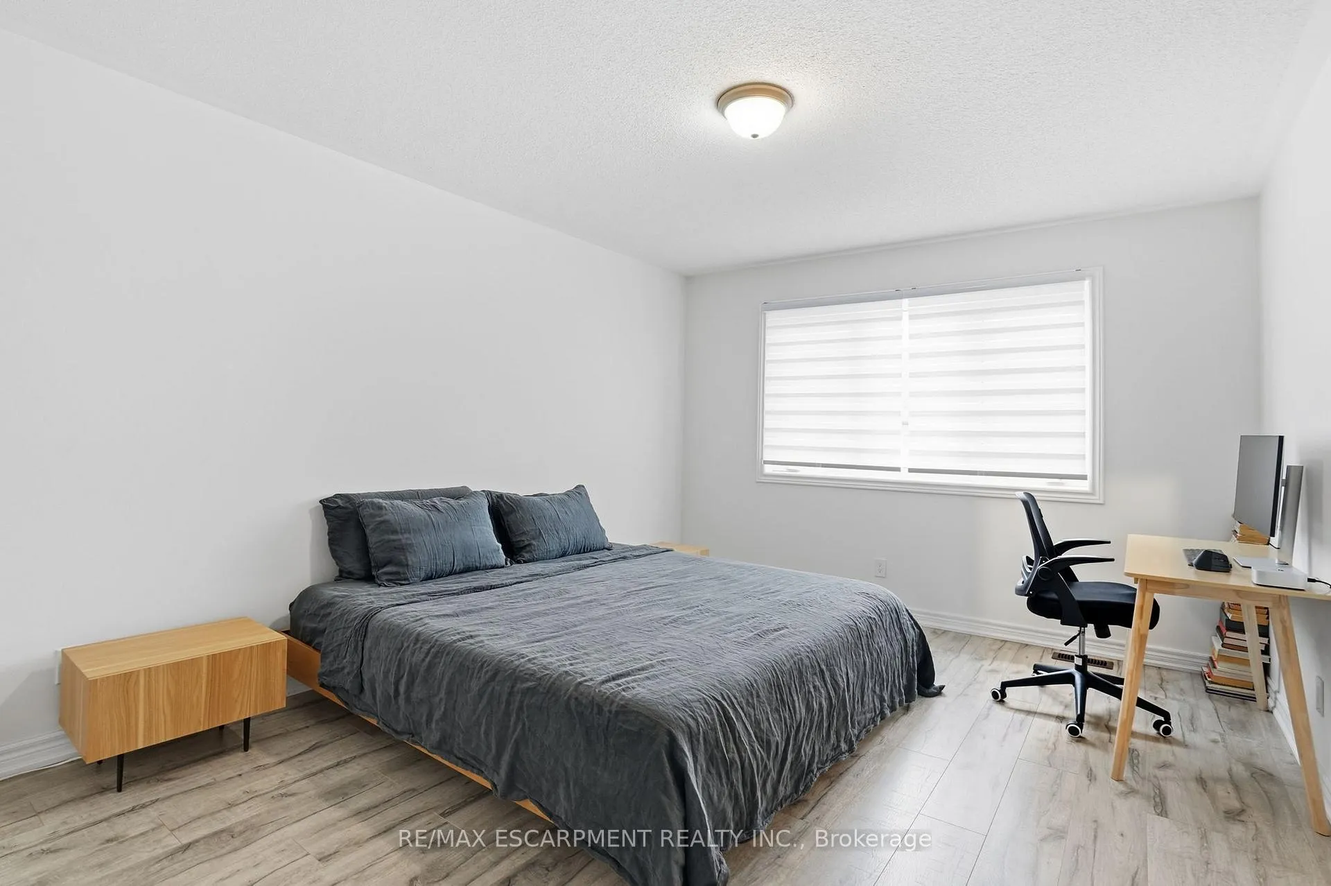 Photo 19 of 48 Harmony Way N, Thorold, Rolling Meadows — HOMEH