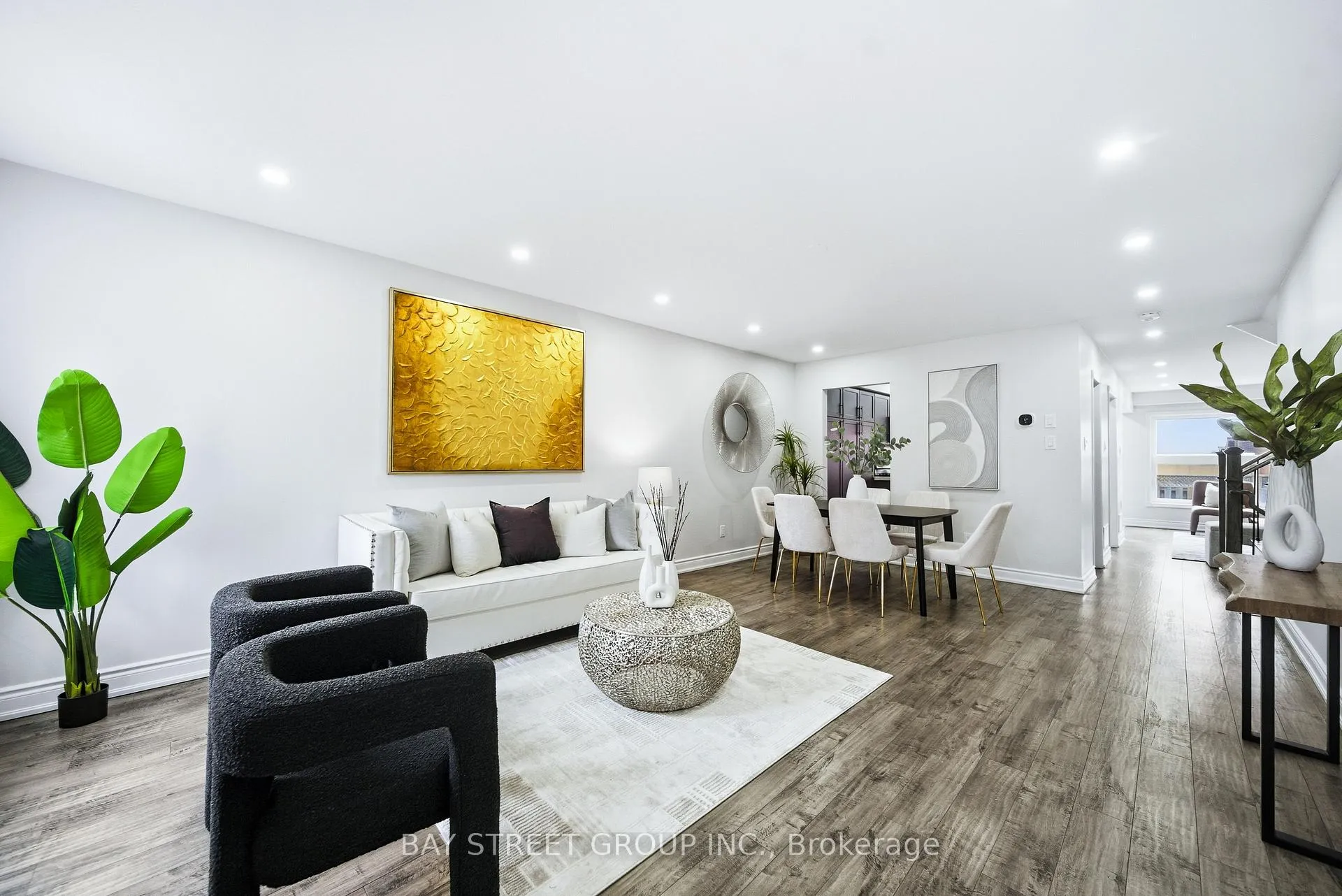 Photo 6 of 48 Heartleaf Crescent, Brampton, Fletcher's Meadow — HOMEH