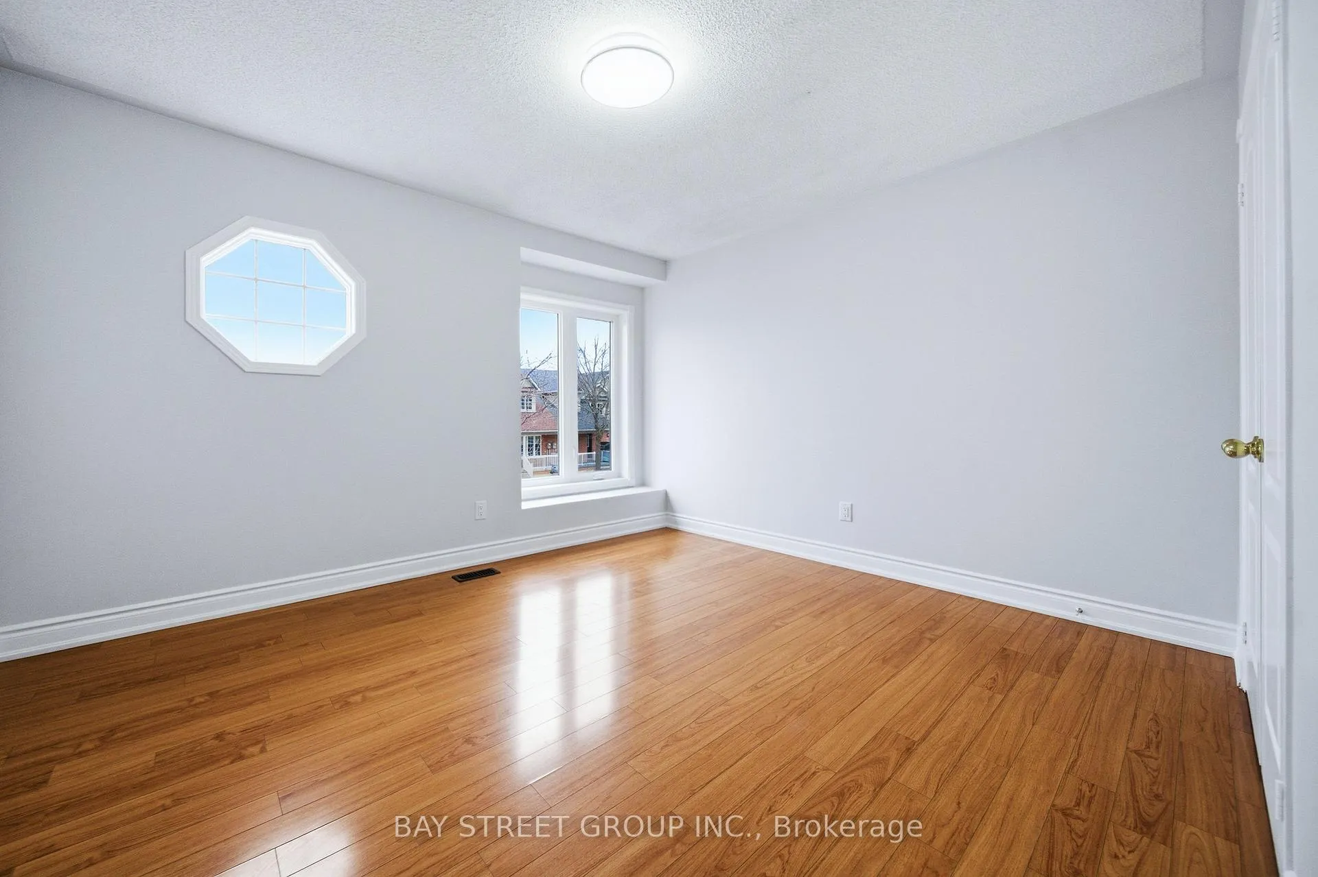 Photo 30 of 48 Heartleaf Crescent, Brampton, Fletcher's Meadow — HOMEH