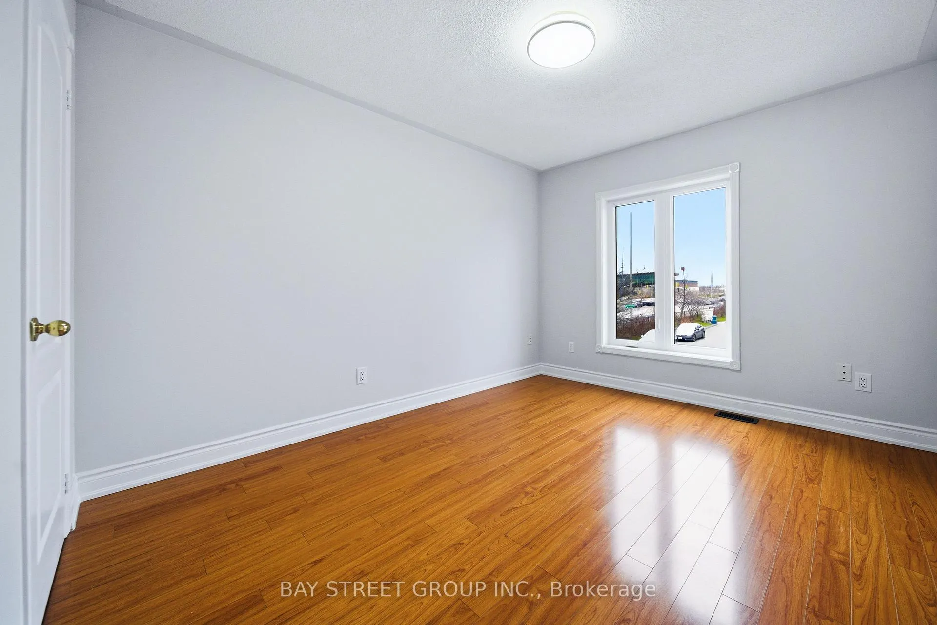 Photo 32 of 48 Heartleaf Crescent, Brampton, Fletcher's Meadow — HOMEH