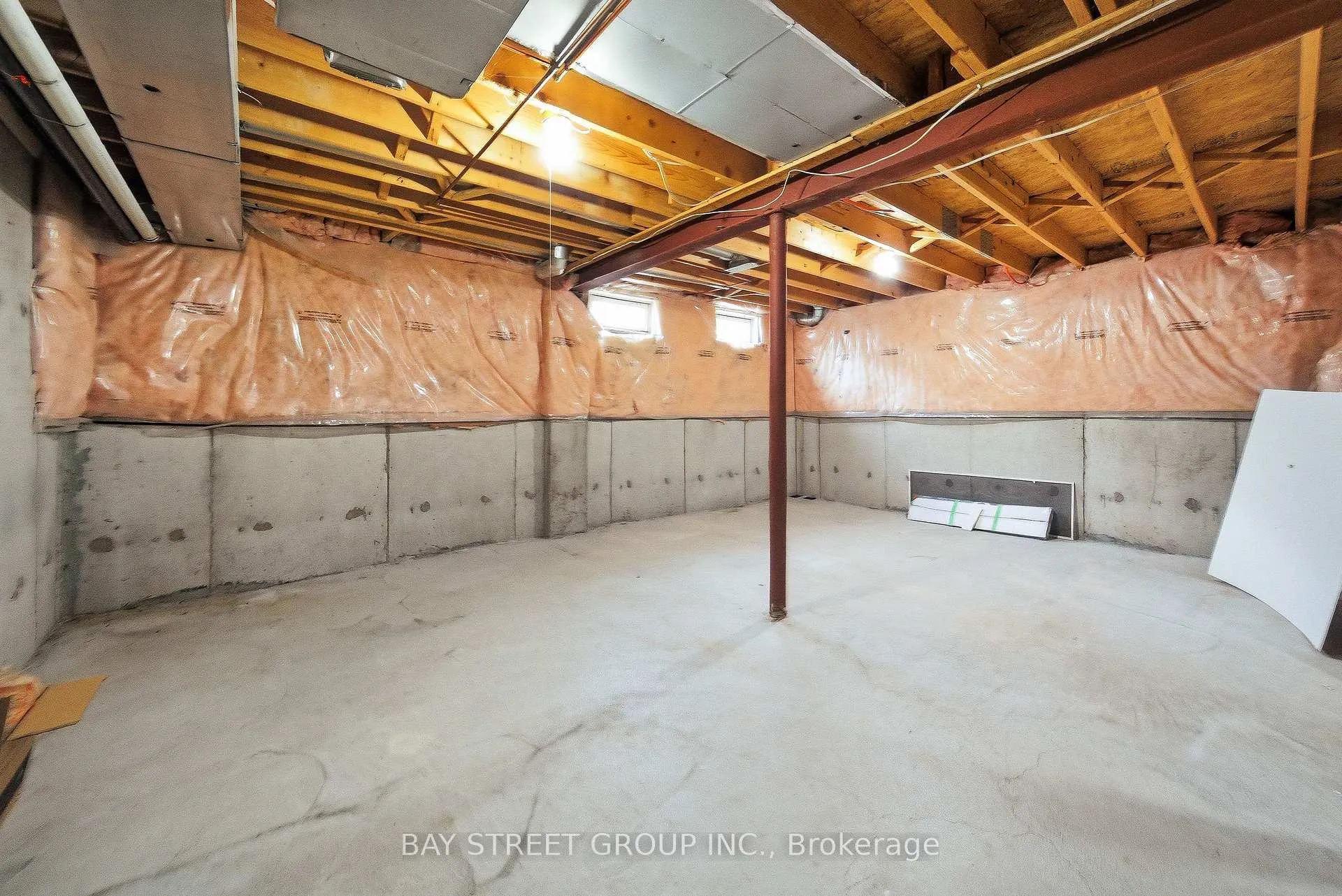 Photo 34 of 48 Heartleaf Crescent, Brampton, Fletcher's Meadow — HOMEH