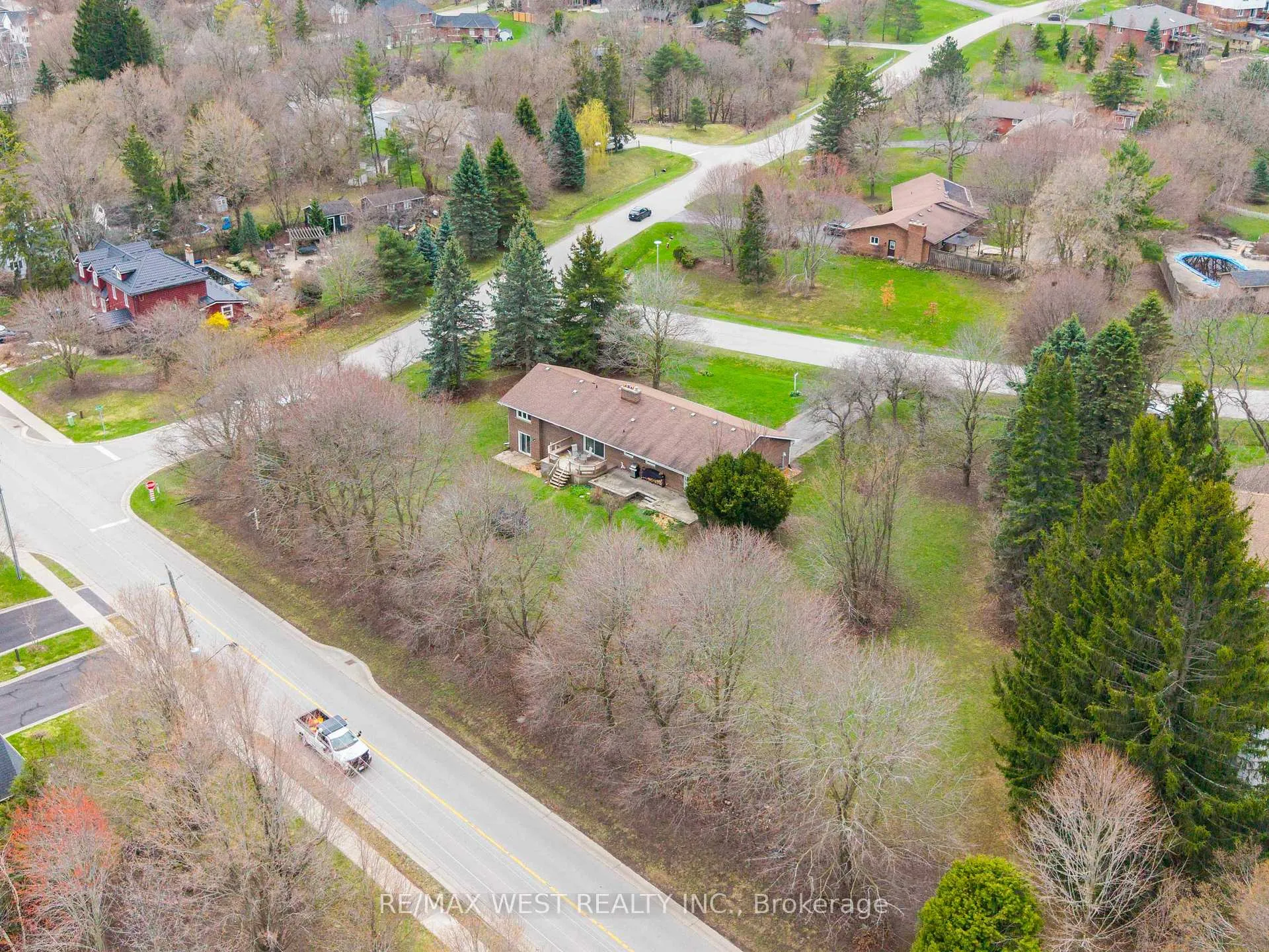 Photo 44 of 3 Field Crest Road, Caledon, Inglewood — HOMEH