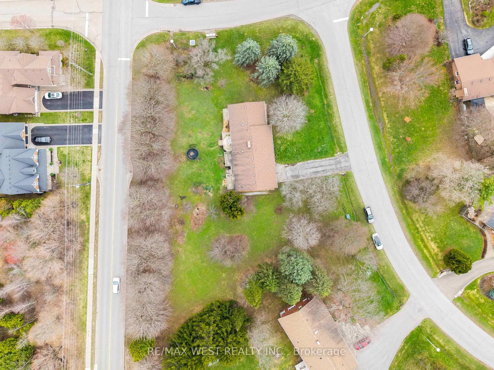 Photo 45 of 3 Field Crest Road, Caledon, Inglewood — HOMEH