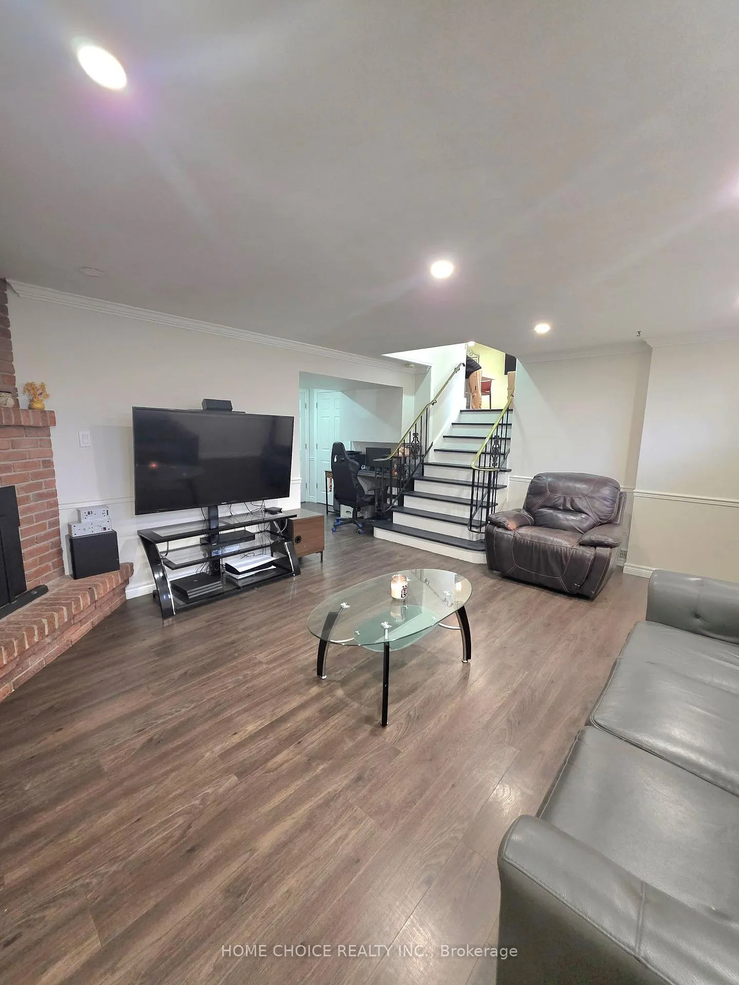 Photo 28 of 130 Champlain Crescent, Kitchener, Heritage Park - Kitchener — HOMEH