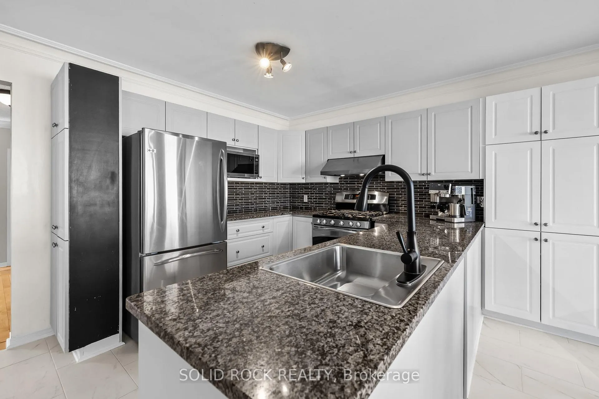 Photo 12 of 17 Shandon Avenue, Ottawa, Barrhaven - Longfields — HOMEH