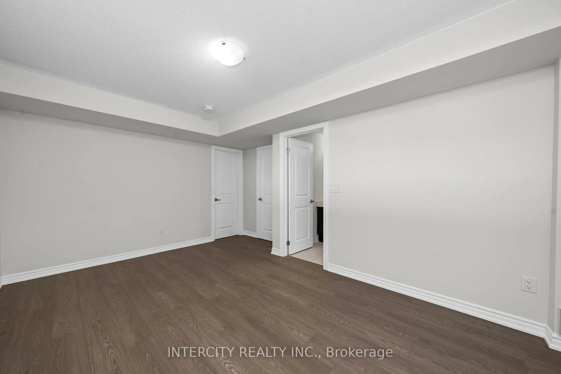 Photo 12 of Unit 16F, 505 Tim Manley Avenue, Caledon, Rural Caledon — HOMEH