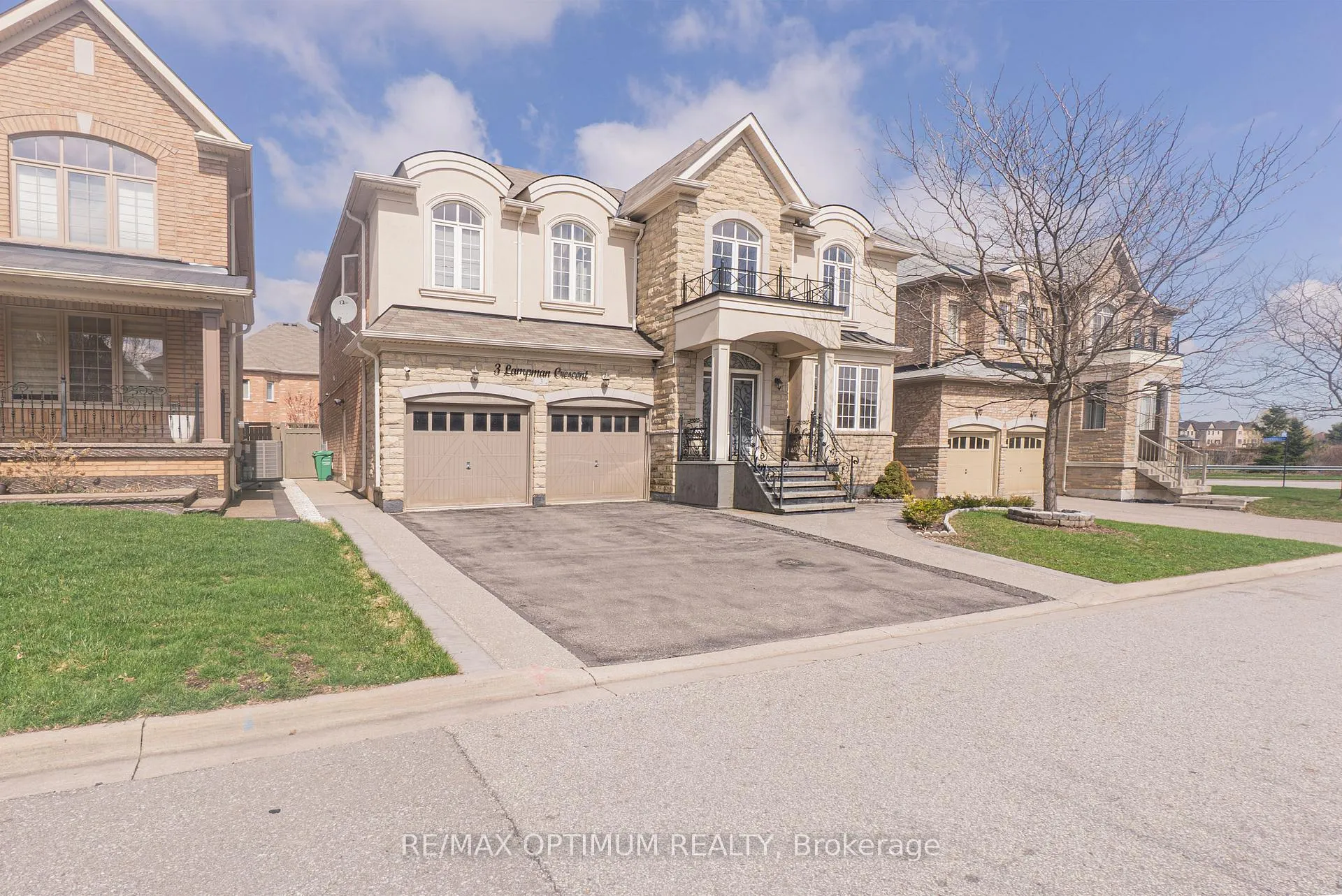 Photo 2 of Unit Basement, 3 Lampman Crescent, Brampton, Credit Valley — HOMEH